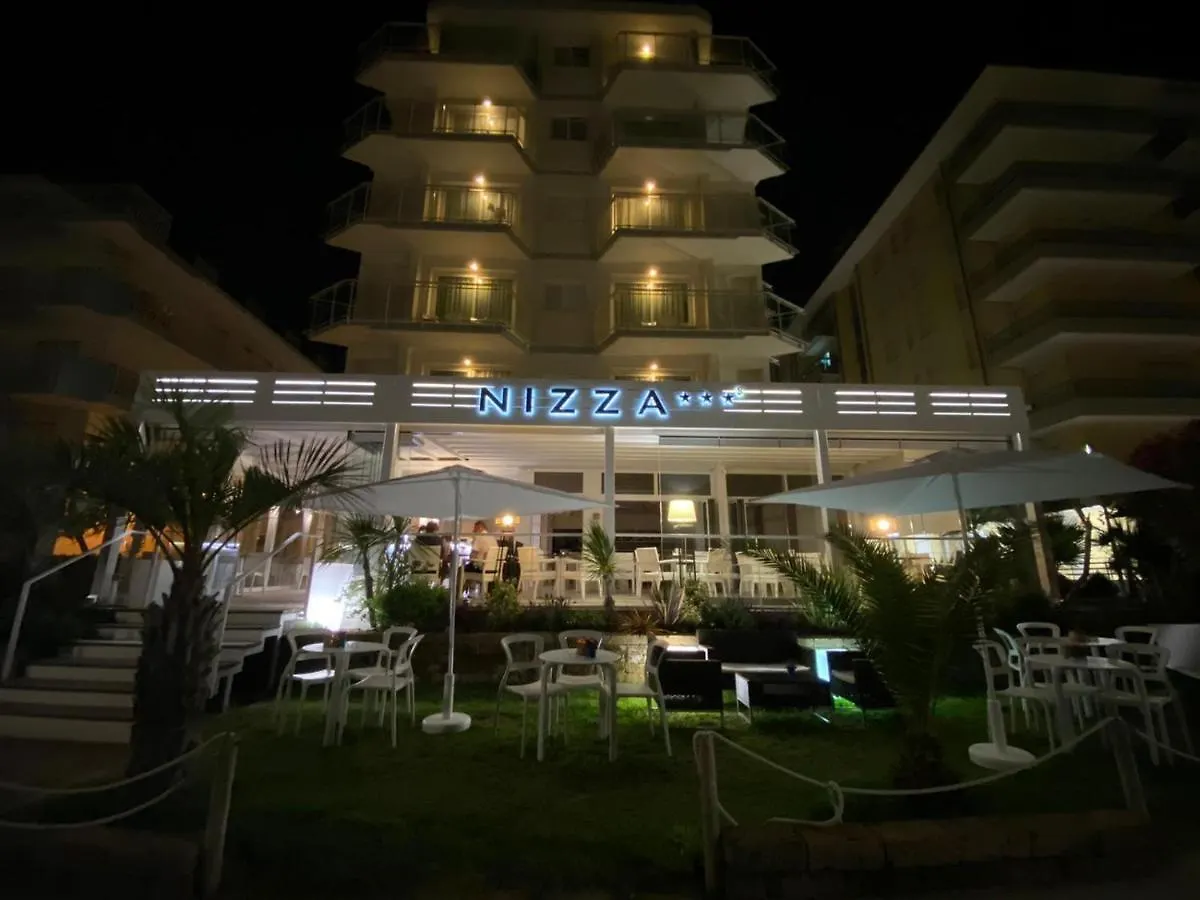 Hotel Nizza Frontemare Superior 3 Stelle Lido di Jesolo 3*,  Italy