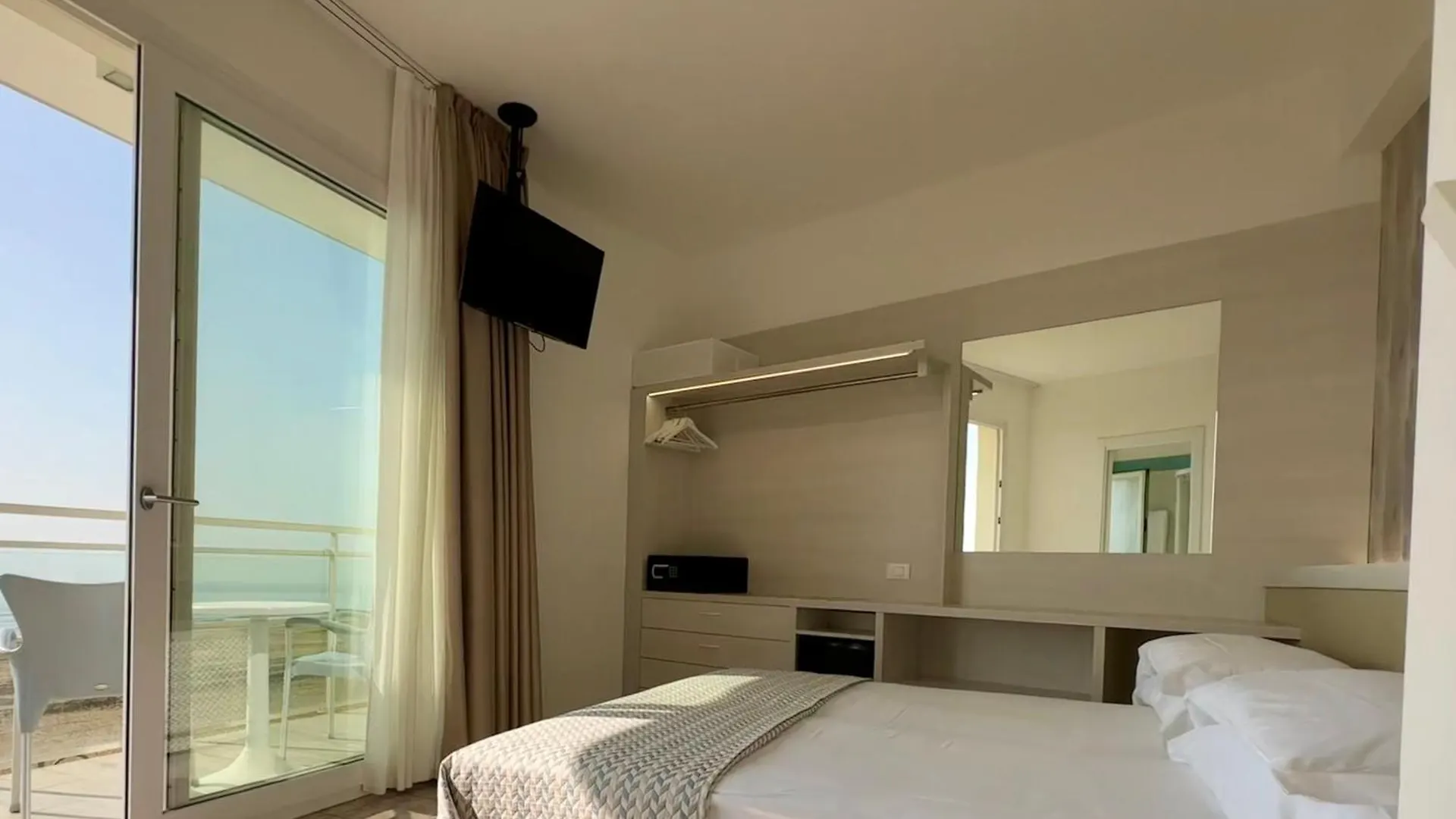 Hotel Nizza Frontemare Superior 3 Stelle Τζεσόλο Λίντο 3*,  Ιταλία
