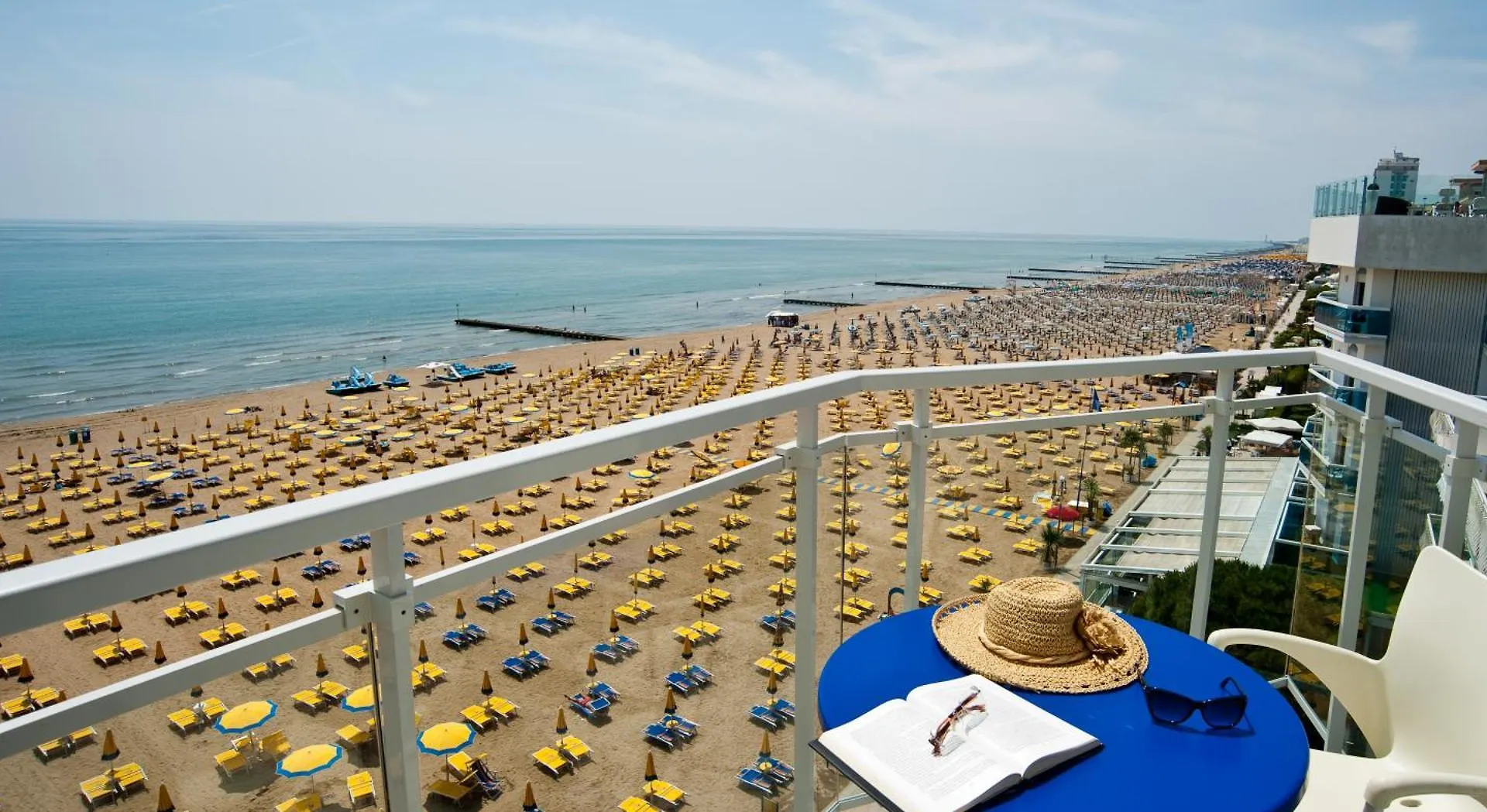 Hotel Nizza Frontemare Superior 3 Stelle Τζεσόλο Λίντο