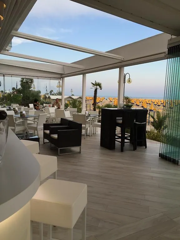 Hotel Nizza Frontemare Superior 3 Stelle Lido di Jesolo